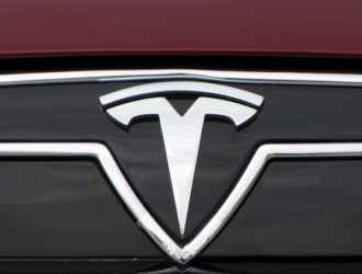 特斯拉宣布部分车型降价，为新车型Model 3让路