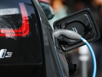 欧盟将要求车企大幅削减碳排放 鼓励生产电动汽车