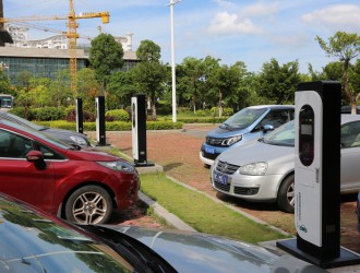 渭南市已建成充电桩102台 促进市民低碳绿色环保出行