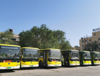 广西申龙迎来高光时刻，50辆新能源公交客车在乌鲁木齐“上岗”