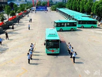 乡镇公交覆盖率100% 谷城20辆纯电动公交车投入运营