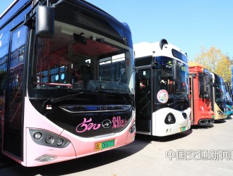 中国新能源公交车开进智利