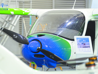 中国首款新能源轻型运动飞机实现量产